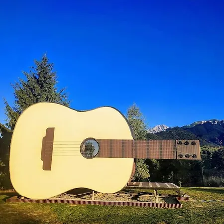 Guitar House - Symphony *